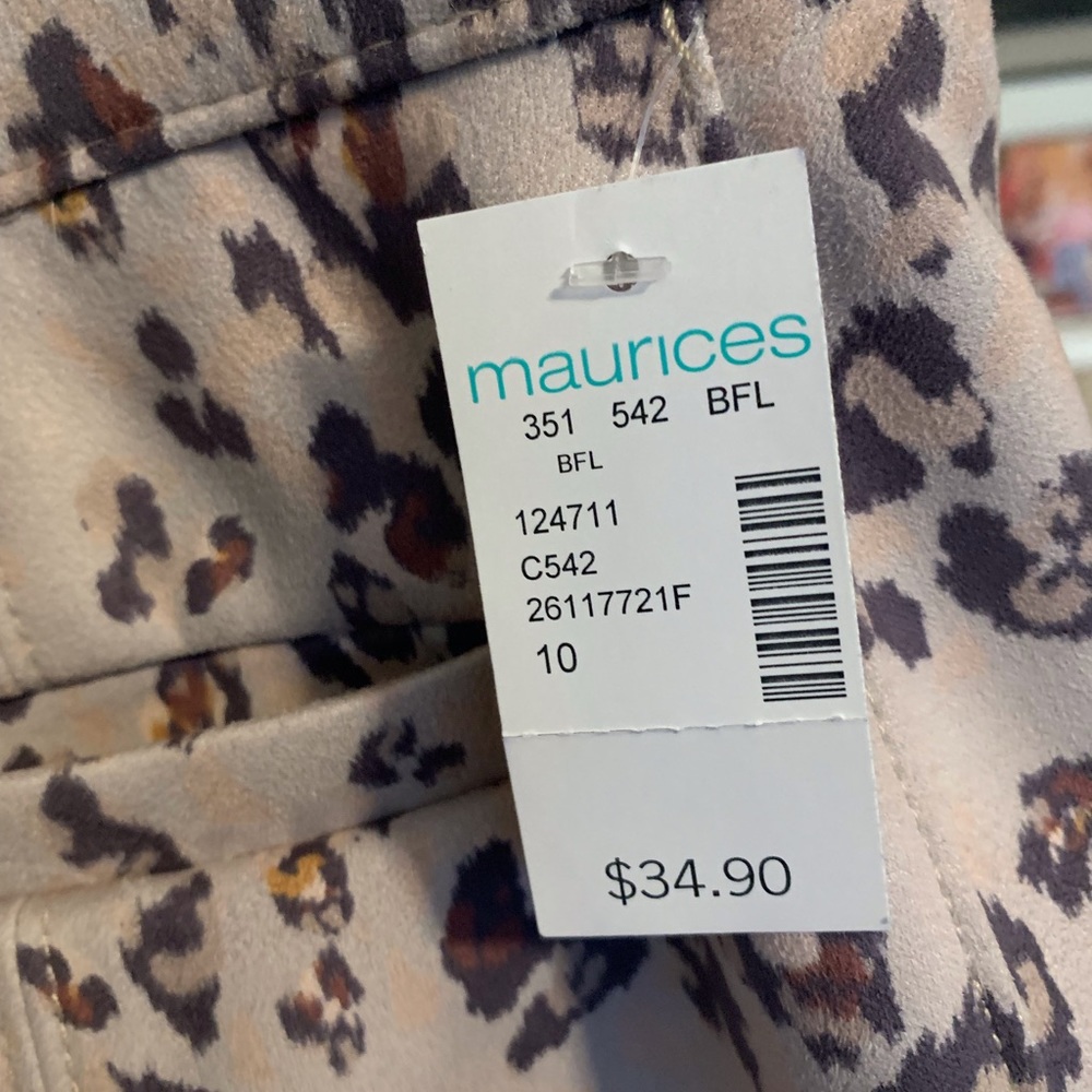 NWT Maurices faux suede skirt - Picture 2 of 6